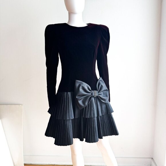 Vintage Algo Boutique Black Burgundy Shift Velvet Pleated Skirt Cocktail Dress S - Picture 2 of 7